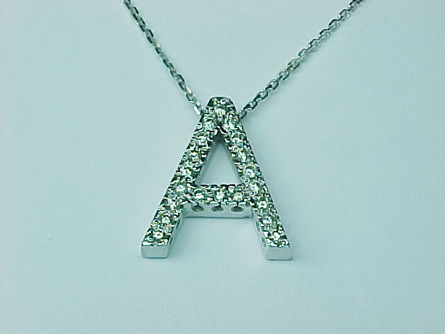 14K GOLD DIAMOND LARGE INITIAL 'A' NECKLACE
