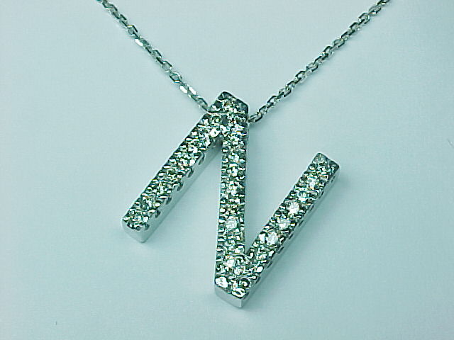 14K GOLD DIAMOND LARGE INITIAL 'N' NECKLACE