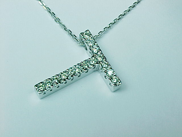 14K GOLD DIAMOND LARGE INITIAL 'T' NECKLACE