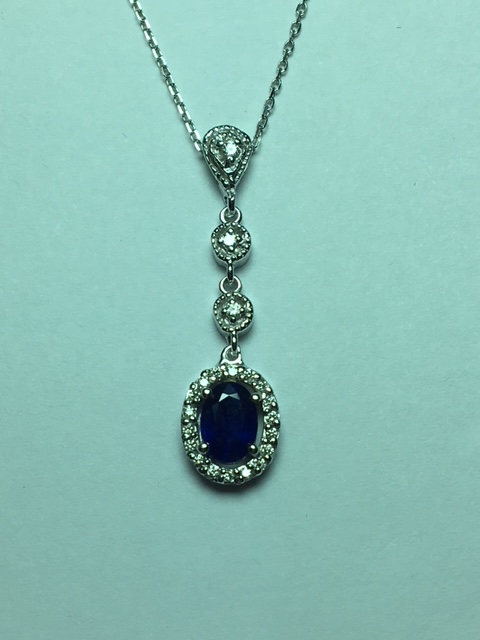 14K GOLD OVAL SAPPHIRE & DIAMOND HANGING NECKLACE